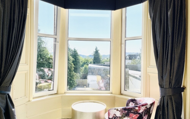 Lovat Hotel