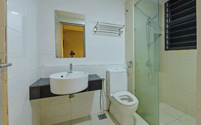 OYO HOME 90452 1 Tebrau Residence Jep