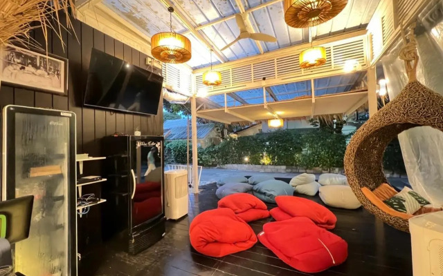 Warm White Hua Hin House