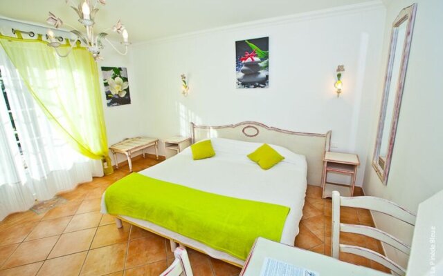 Residence Hoteliere La Pinede Bleue