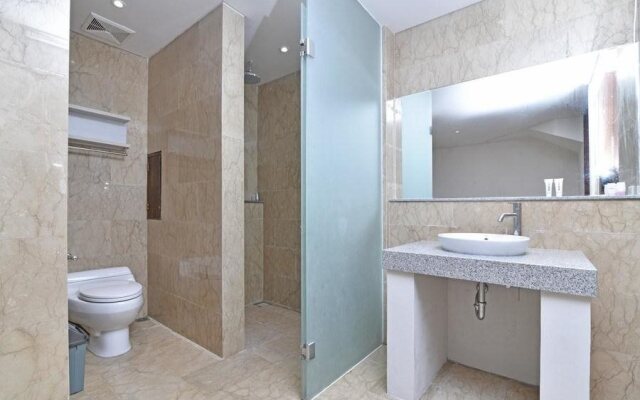 RedDoorz Plus near Pantai Jimbaran