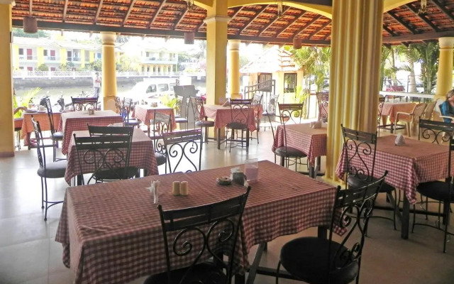 Villa Riverside