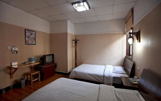 Yanying International Youth Hostel