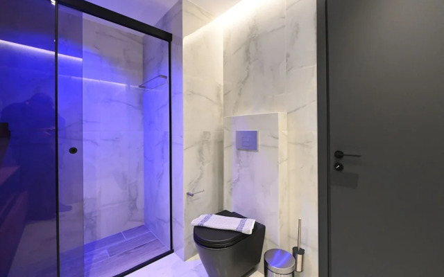 MGK Complex Suite With Private Pool Ligaria Made