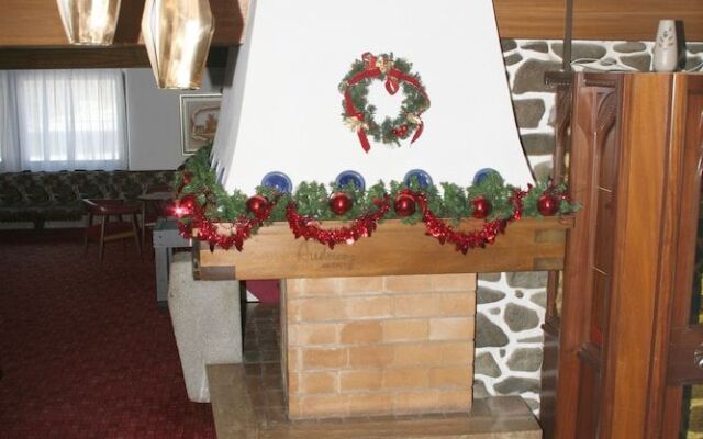 Hotel & Camping Gisser