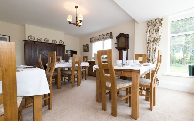 Whitethorn Bed and Breakfast