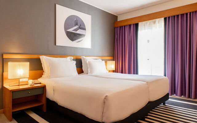 SANA Sesimbra Hotel