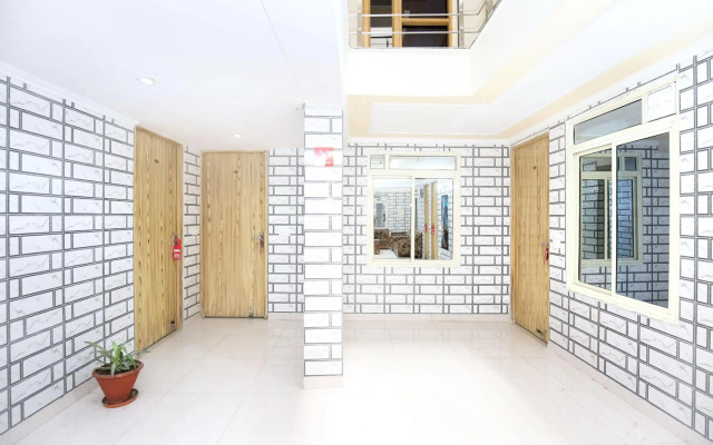 OYO 5956 Hotel Continental Inn 42