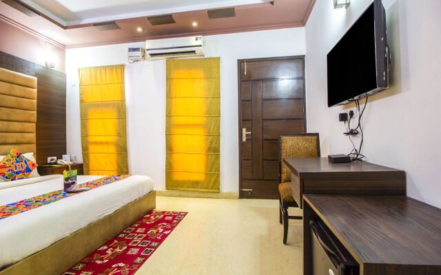 FabHotel Moon Hospitality DLF Phase 3