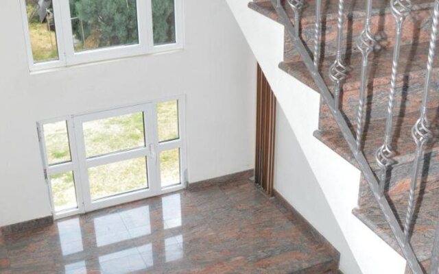 Guest House Positive