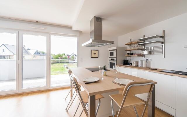 LA Perouse - Apt 2 Chambres,parking, Proche Rennes