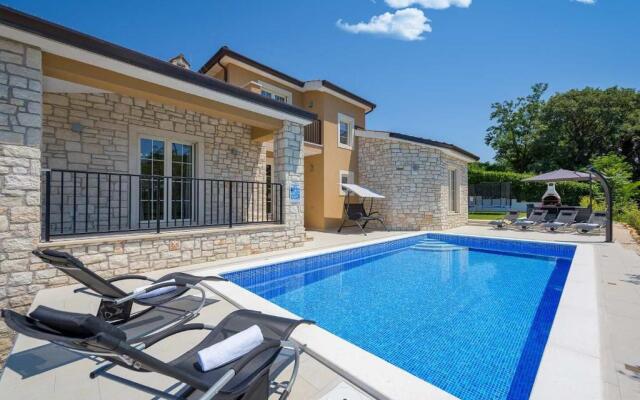 Villa Simic