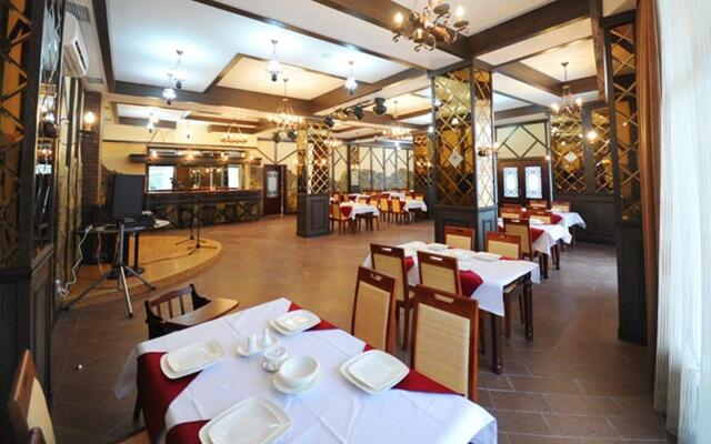 Royal Hotel