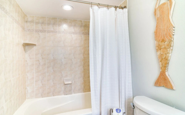 Easy Access to Beach: Canal-front Home w/ Pool