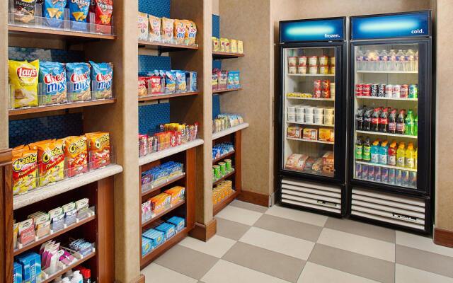 Hampton Inn & Suites Denton