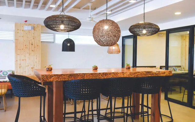 Bay's Inn