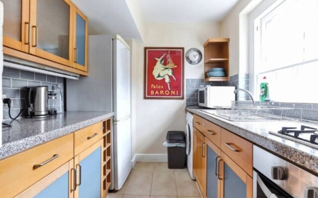 Great Apartment in Beautiful Location!