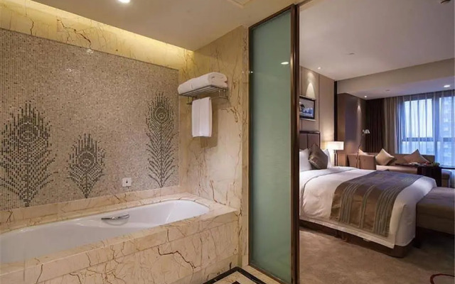 Chengdu Phoenix International Hotel