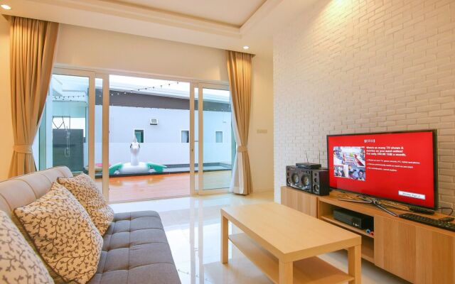 Pooltime Villa