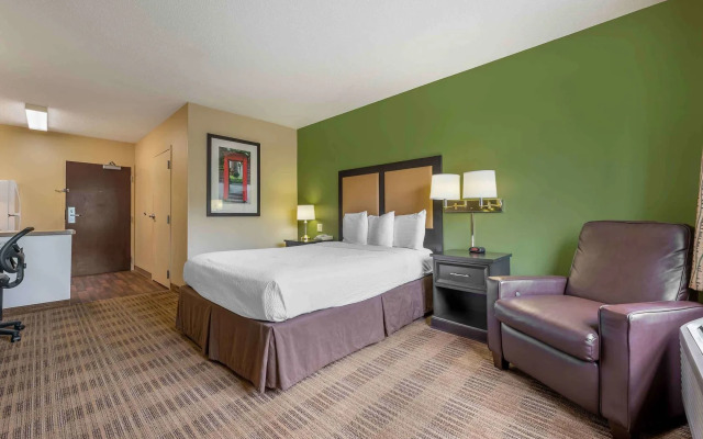 Extended Stay America Suites Bloomington Normal