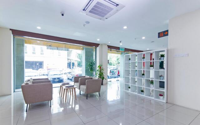 Super OYO 326 Tc Hotel