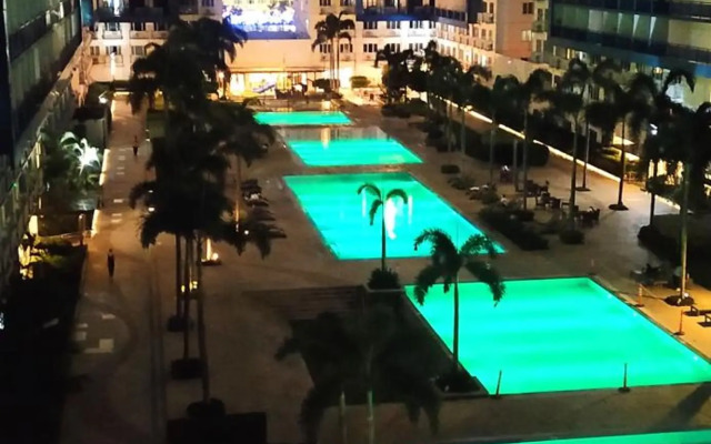 Staycation Sea Residences MOA Jermel