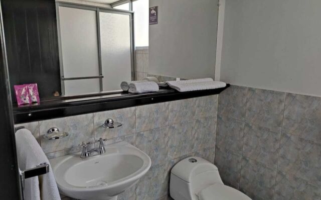 Val Hotel Santamaria Quito