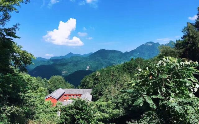 Wudangshan tianle hotel