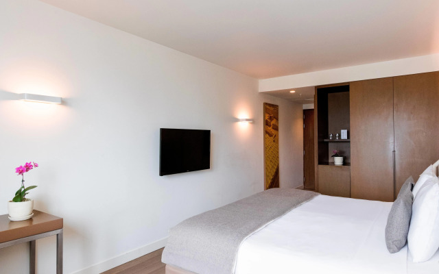 Dazzler by Wyndham Lima San Isidro