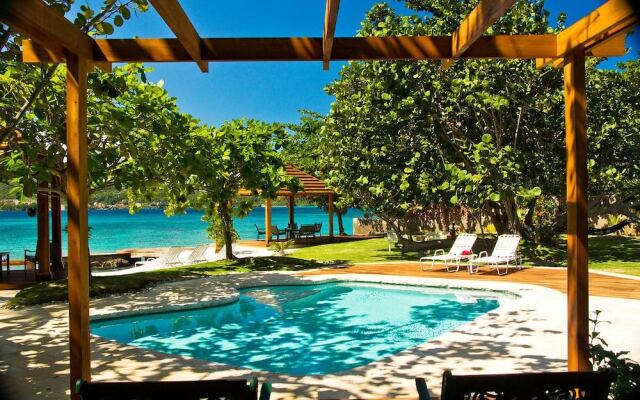 5 Br Beachfront Villa Discovery Bay Prj 1429