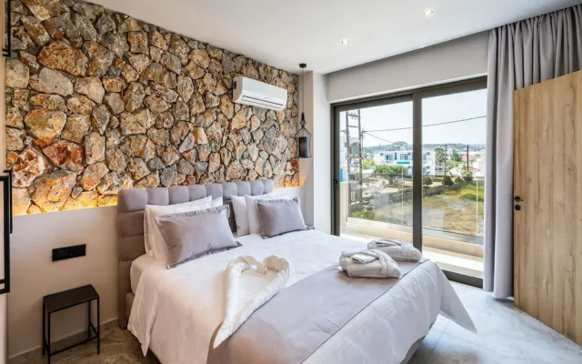 Pathos SeaSide Suites