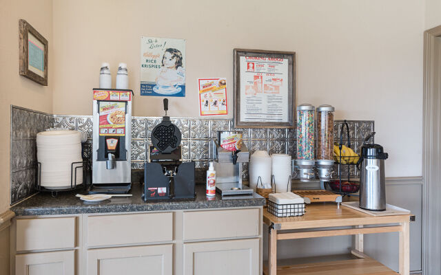 Lone Star Inn & Suites