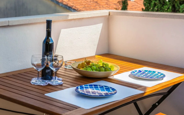 Bright 3-bedroom Apartment in Lovran