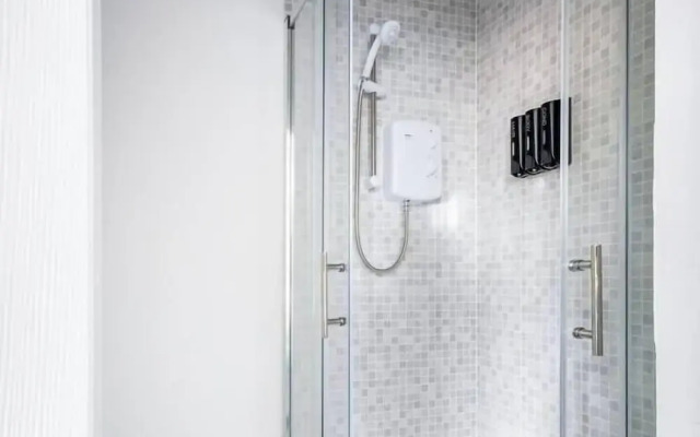 Kunda House JQ- Apt 3
