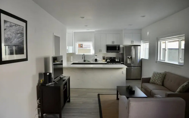 Entire Apartments Near LAX Stays