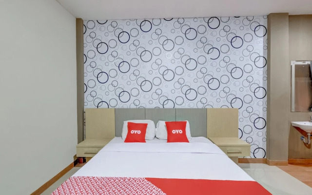 OYO Flagship Tembok Batu Residence