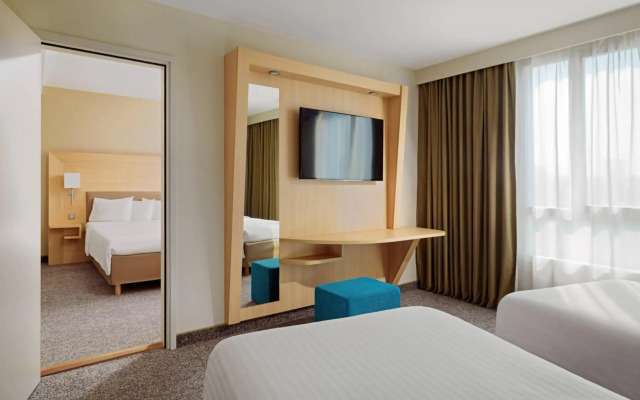 Courtyard by Marriott Paris La Defense West - Colombes