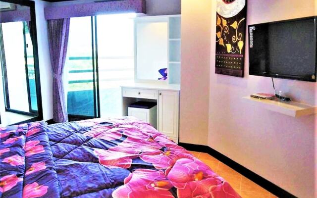 700 Meters to Jomtien Beach 8 Mins - Pattaya City