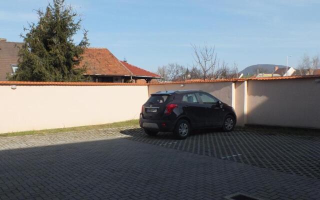 Family Residence Apartman Eger