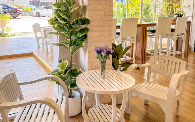 Inspire House Hotel