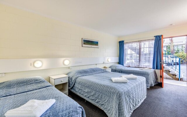 Martin Cash Motel