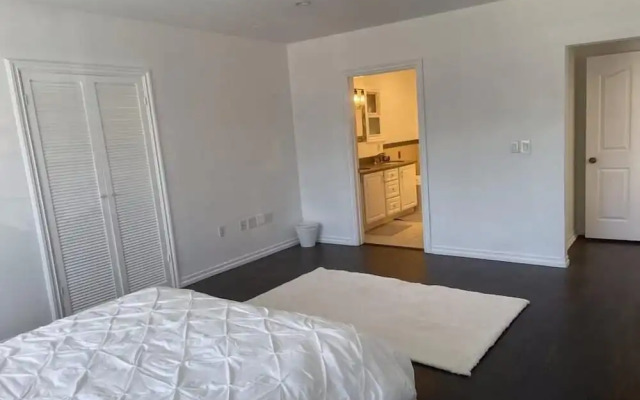 3Bd Beverly Hills Home