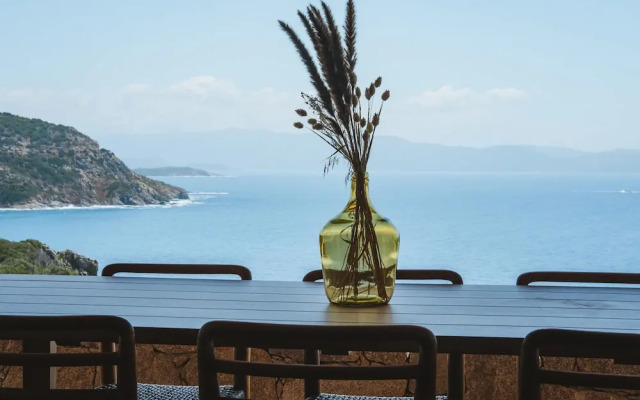 Luxury Villa Saleccia Beach Access Through the Maquis