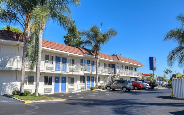 Motel 6 Los Angeles - Long Beach