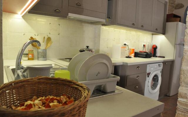 Laas Residence