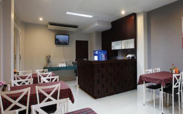 Nize Hotel