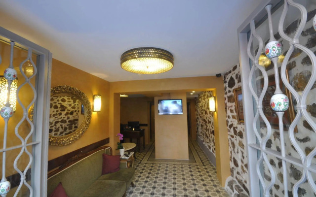 Merial Hotel