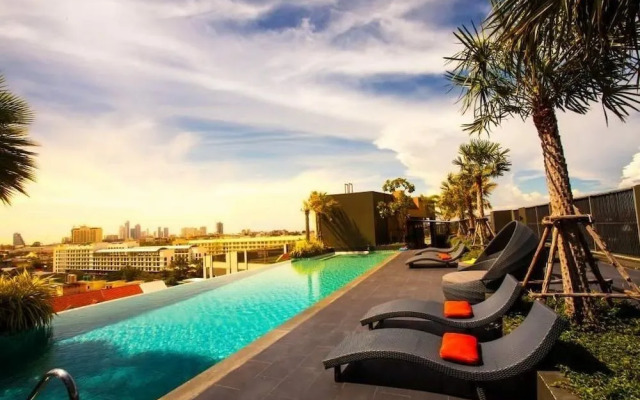 The Chezz Condominium by Patsamon