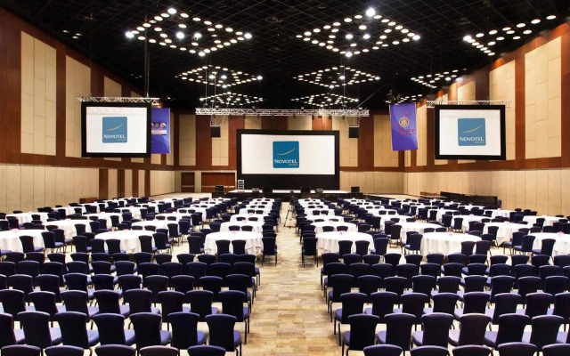 Novotel Hyderabad Convention Centre Hotel