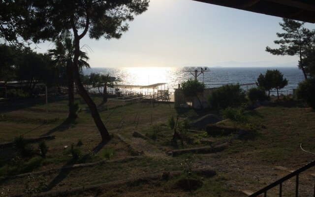 Rainbow Bay Ozdere Beach Hotel